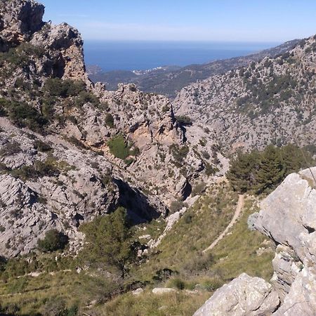 Гостевой дом Casita De Montana Cerca Del Mar Форналуч Экстерьер фото