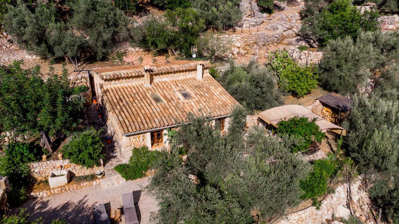 Гостевой дом Casita De Montana Cerca Del Mar Форналуч Экстерьер фото