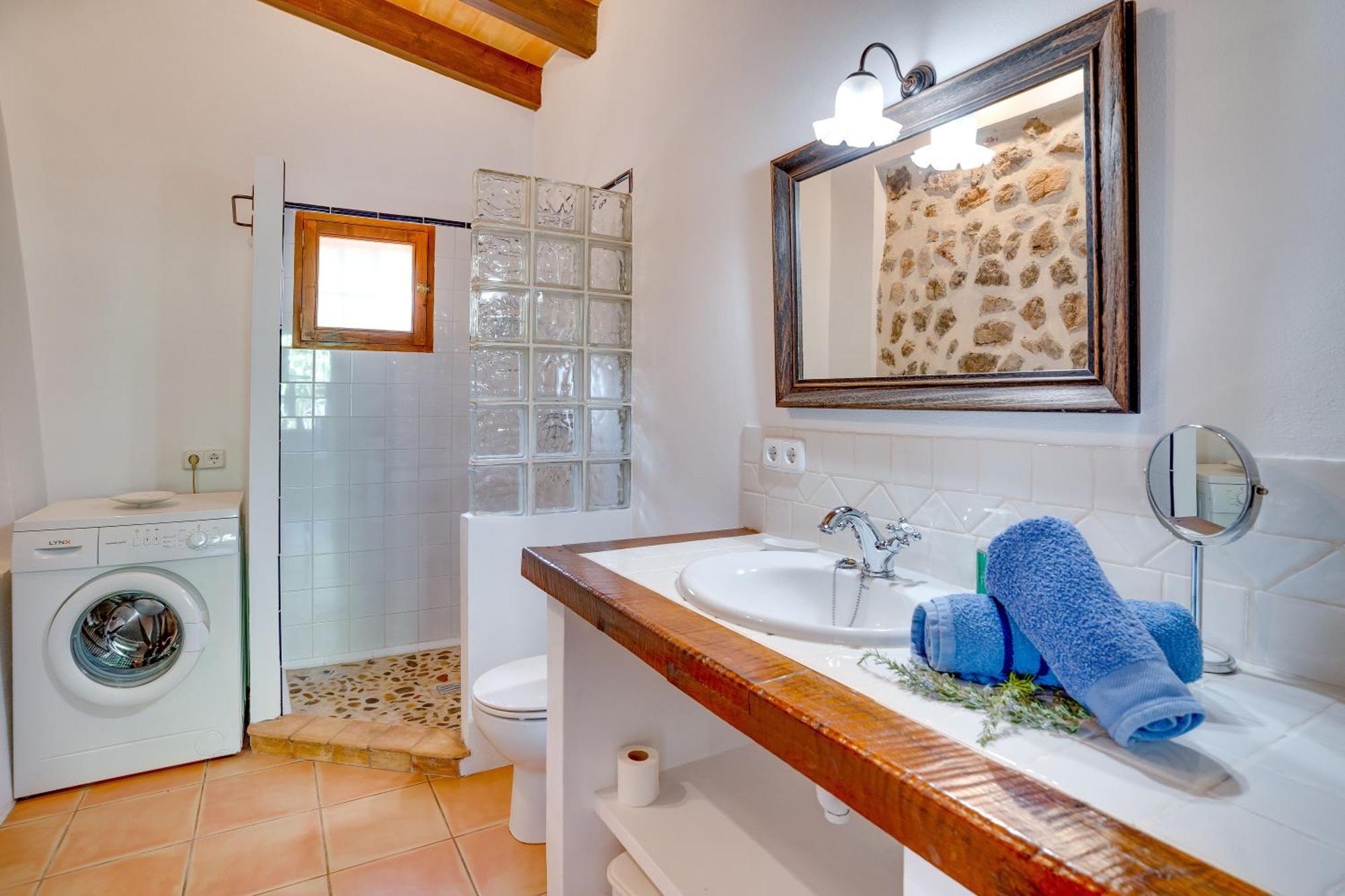 Гостевой дом Casita De Montana Cerca Del Mar Форналуч Экстерьер фото