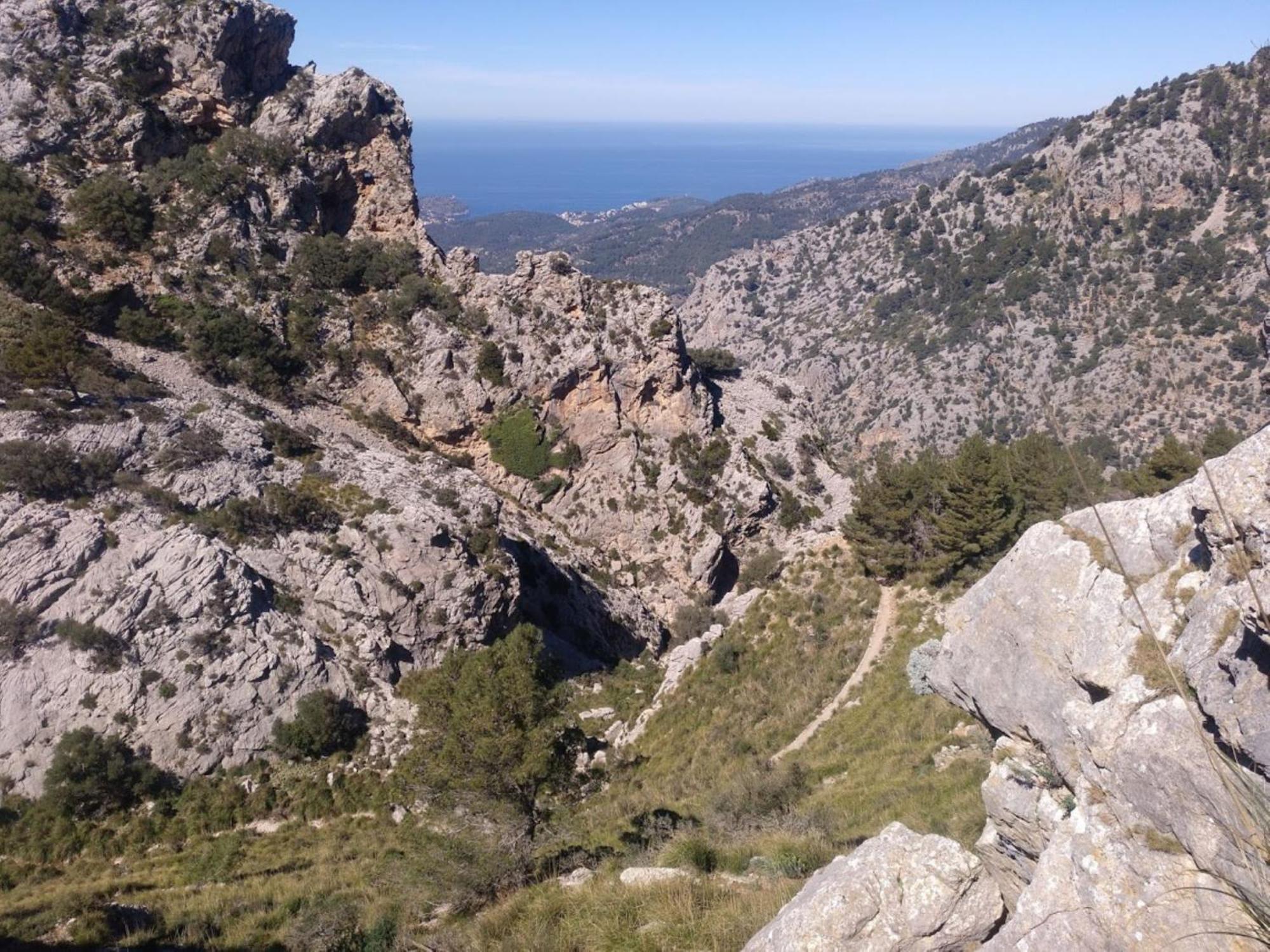 Гостевой дом Casita De Montana Cerca Del Mar Форналуч Экстерьер фото