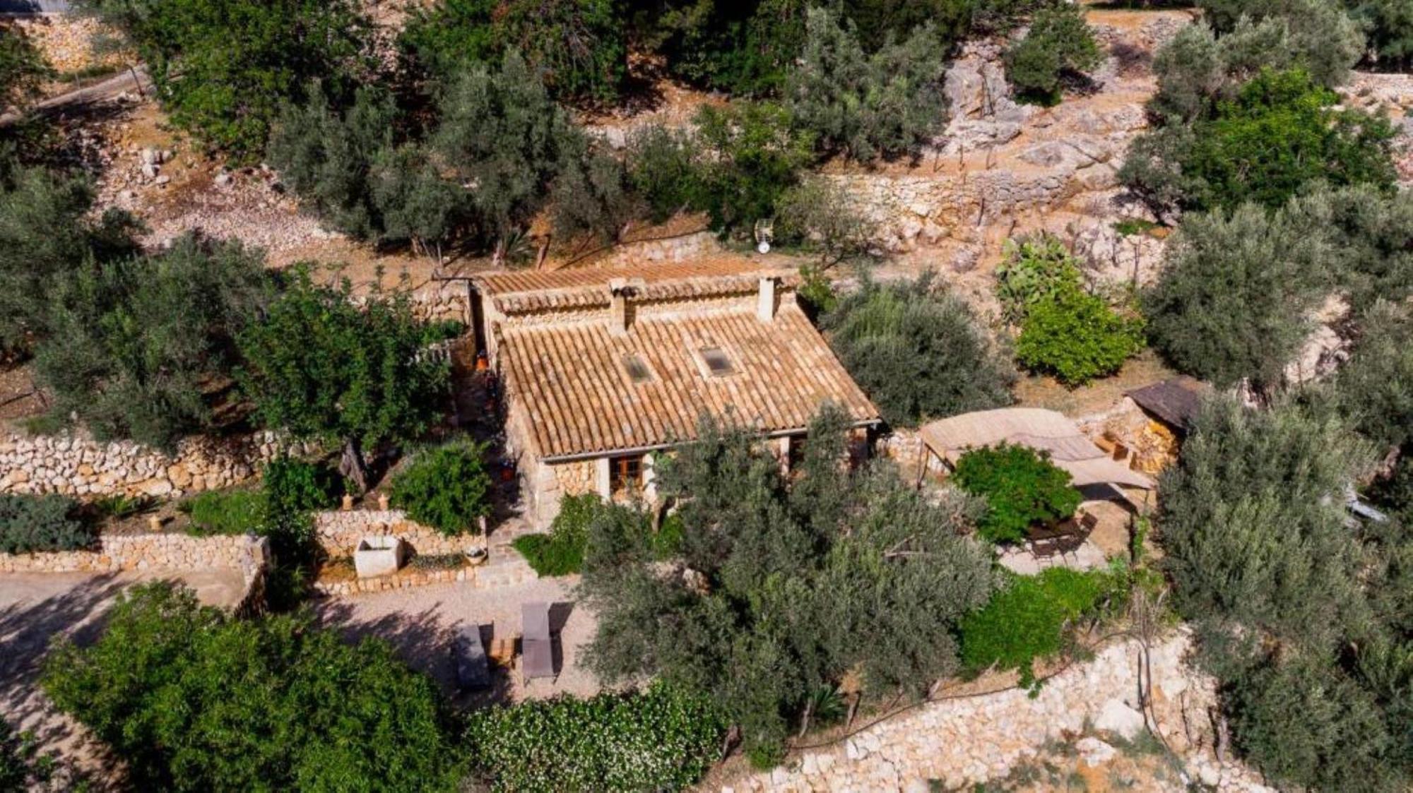 Гостевой дом Casita De Montana Cerca Del Mar Форналуч Экстерьер фото